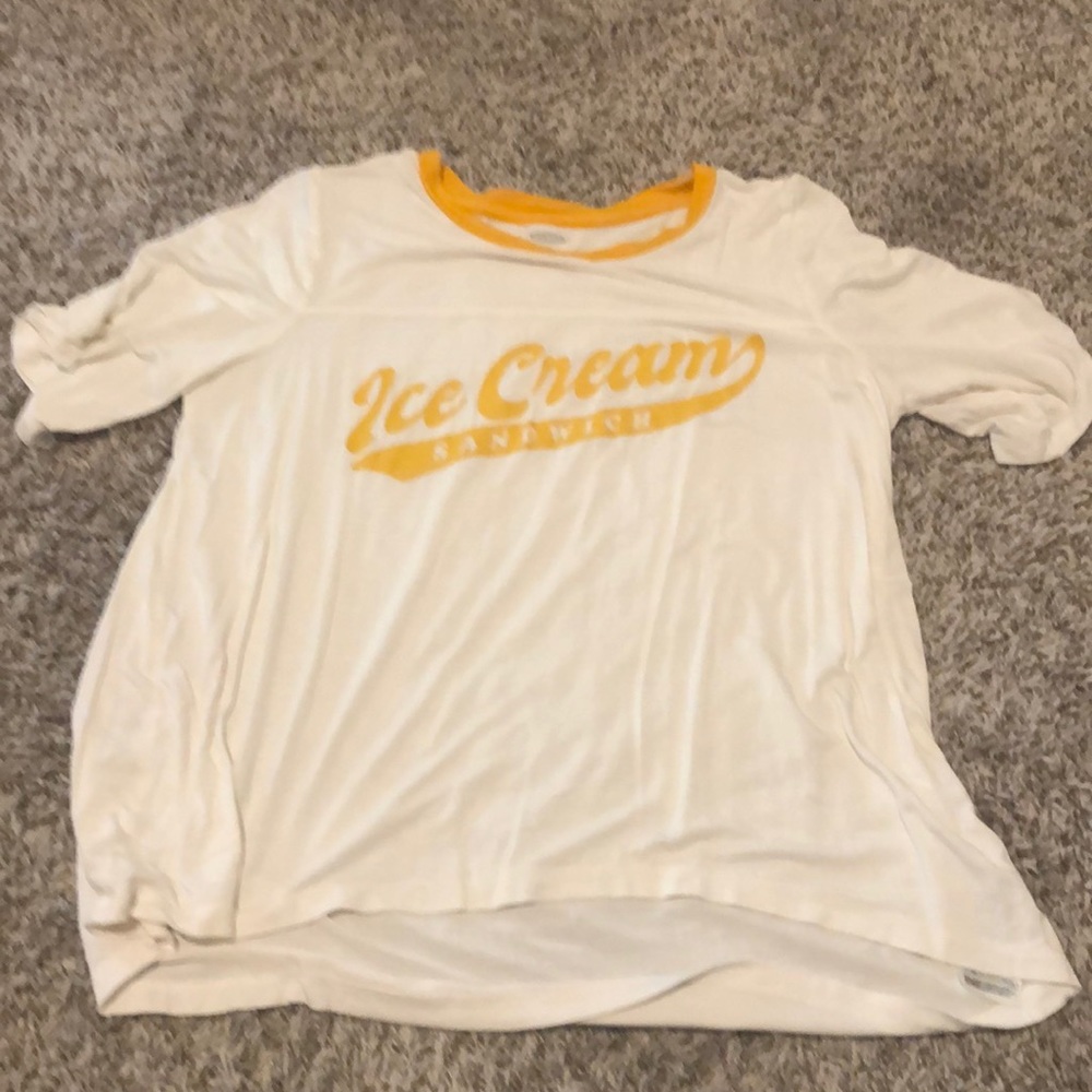 cute old navy tshirt